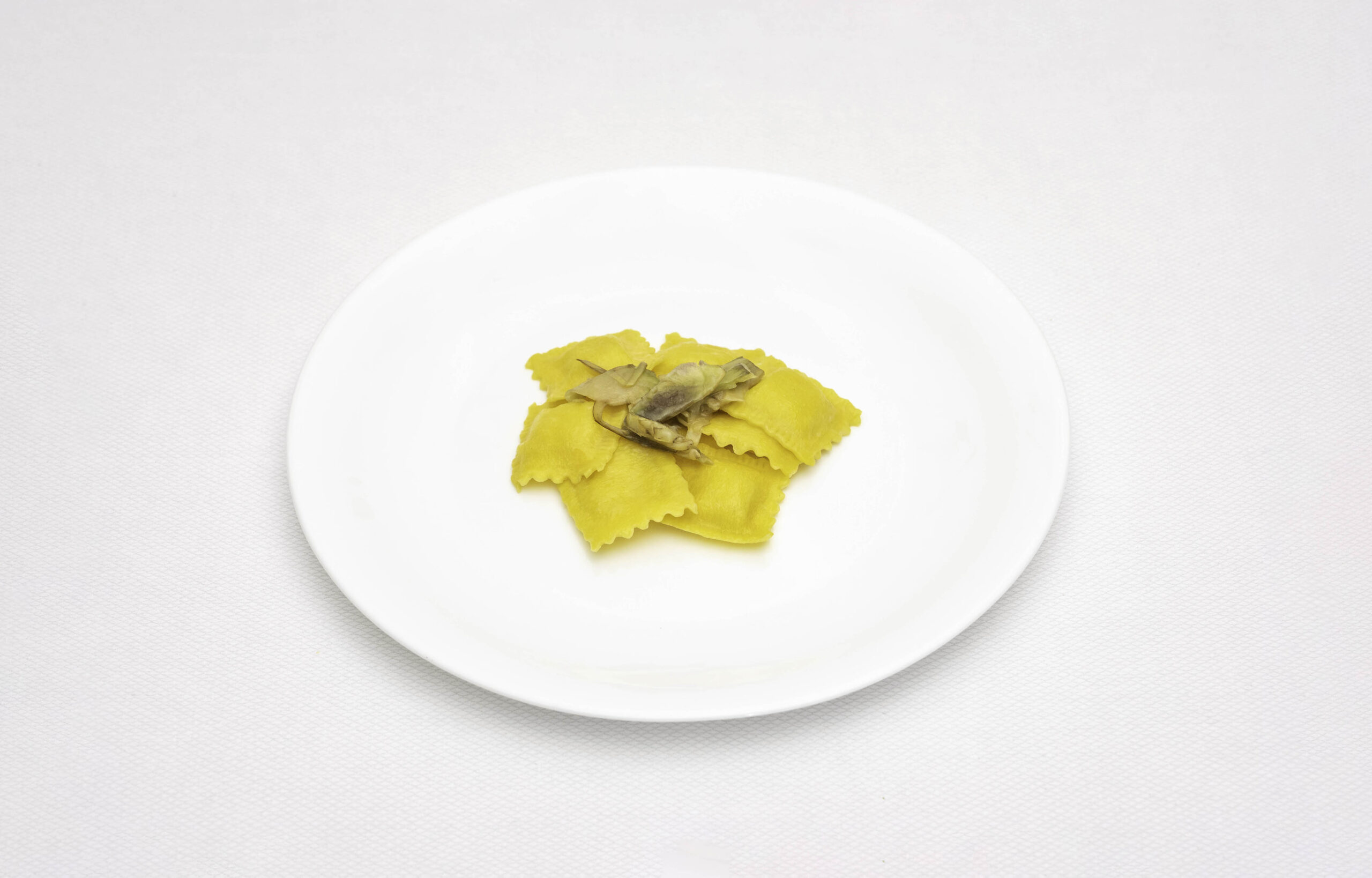 Pastifico-La-Fenice-pastificio-Cesenatico-pasta-fresca-pasta-surgelata-pasta-artigianale-Emilia-Romagna-Ravioli-Squacquerone-con-salsa-ai-carciofi