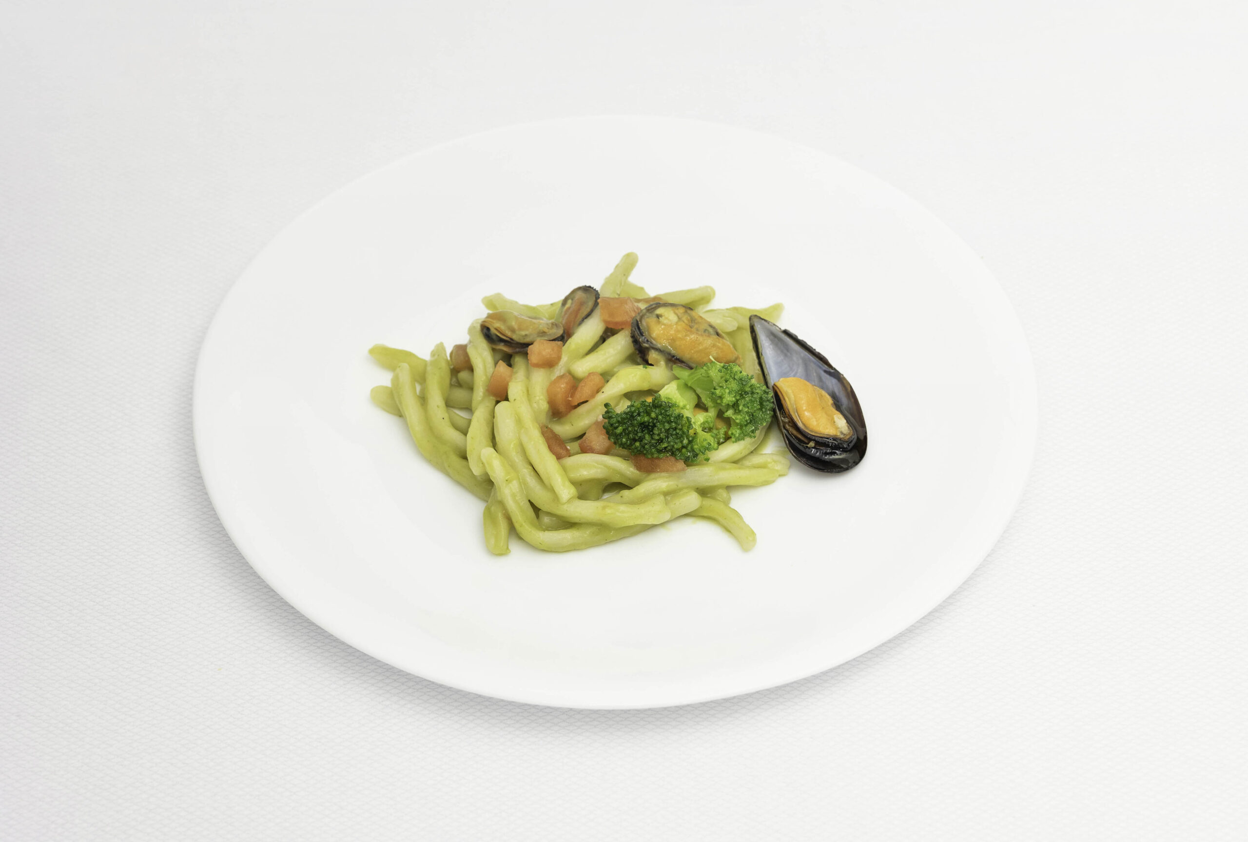 Pastifico-La-Fenice-pastificio-Cesenatico-pasta-fresca-pasta-surgelata-pasta-artigianale-Emilia-Romagna-strozzapreti-cozze-broccoli